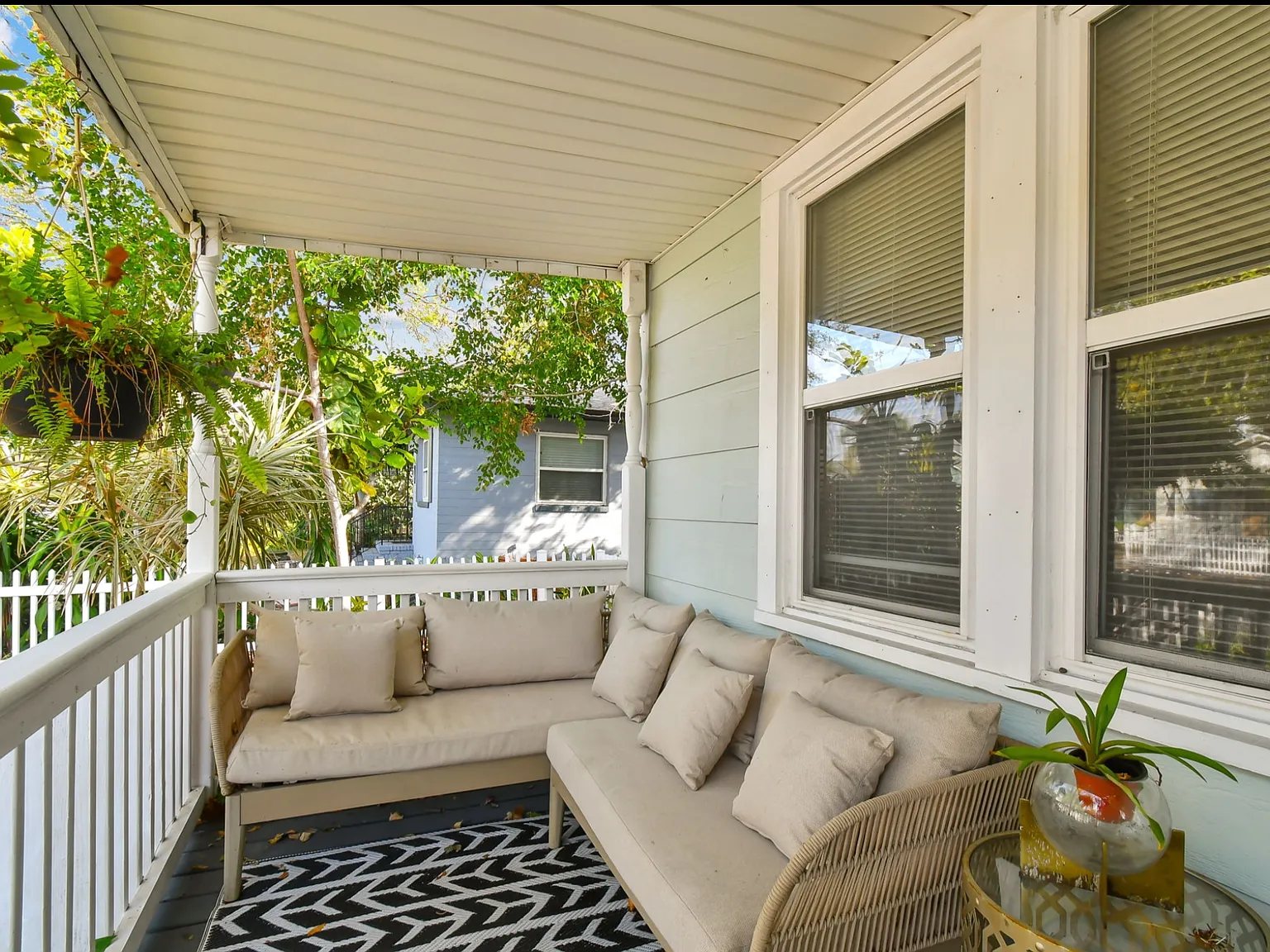 1 bed, 1900 sqft, $1,500 — Photo 4