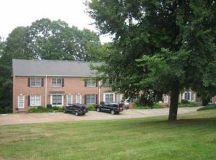 1431 King Charles Dr, Clemmons, NC 27012