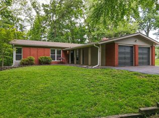 11 Bridlewood Dr, Lake Saint Louis, MO