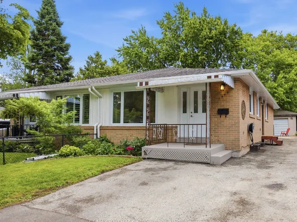 1500 Swanage Cres, Mississauga, ON L5J 3N8