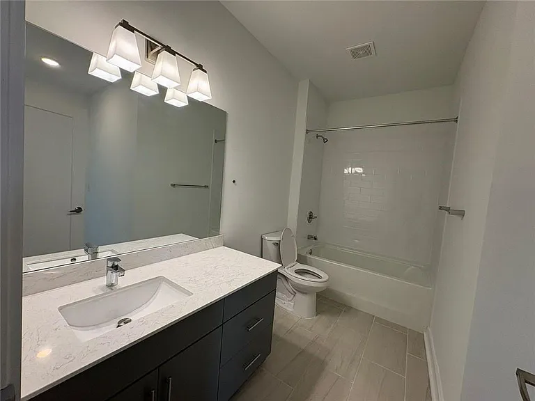 525 Parkway Dr NE #510 — Photo 19