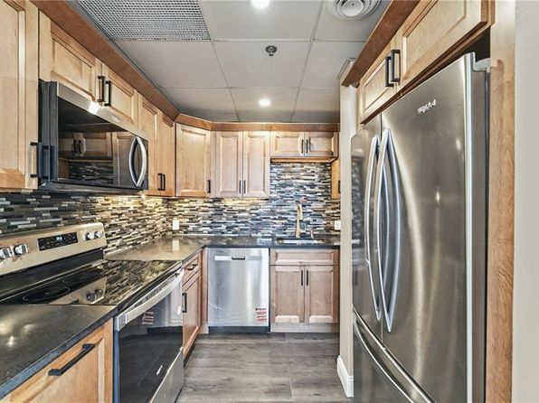 300 Front St APT 505, Pawtucket, RI 02860