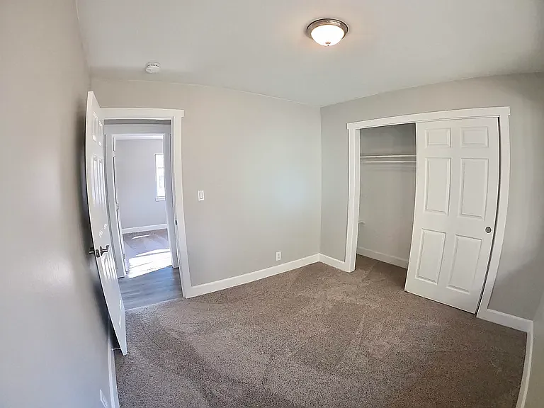 1227 Gordon Ave #A — Photo 3