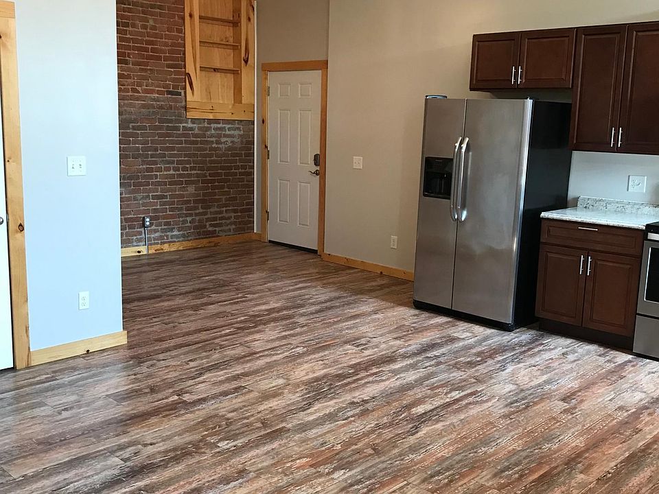 1st image of 322 E Erie St #2