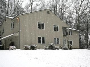 18 Candlewood Lake Rd N, New Milford, CT 06776