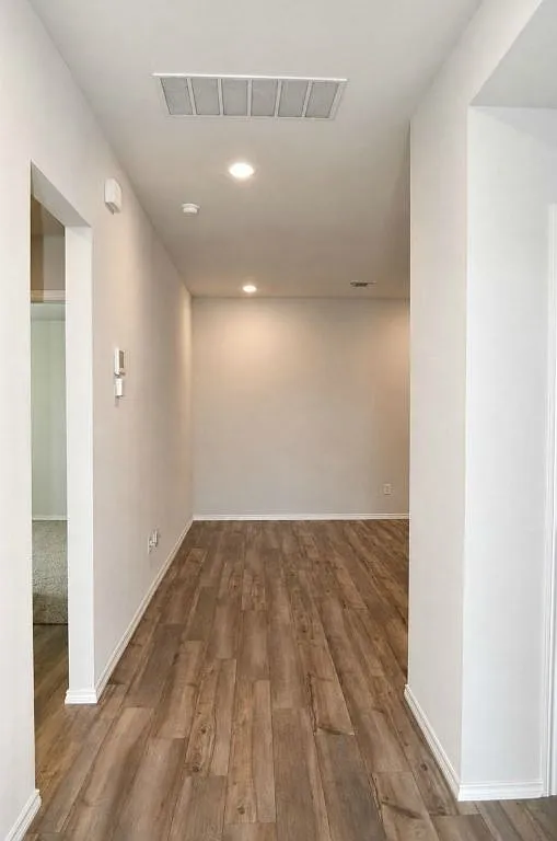 3 bed, 1409 sqft, $1,900 — Photo 3