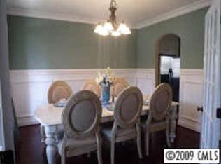 4247 Woodsbury Ln, Lincolnton, NC 28092