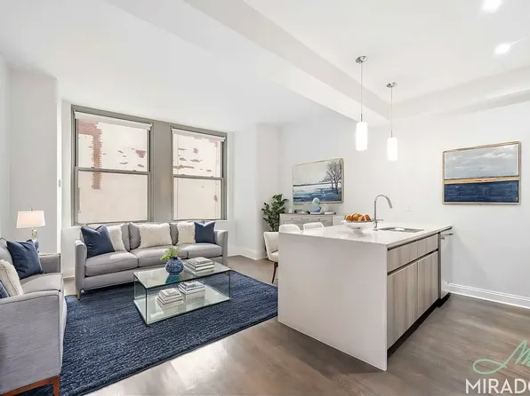 15 Park Row image 1 of 20