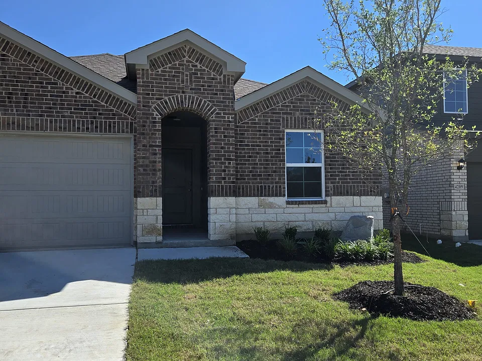 4213 Steamboat Dr