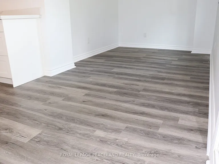 609 Walpole Cres — Photo 20