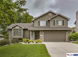 17023 Hickory Cir, Omaha, NE 68130