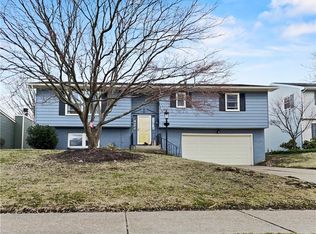 2335 E Grandview Blvd, Erie, PA 16510