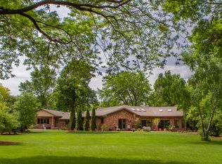 5330 Primrose Ln, Oshkosh, WI 54904