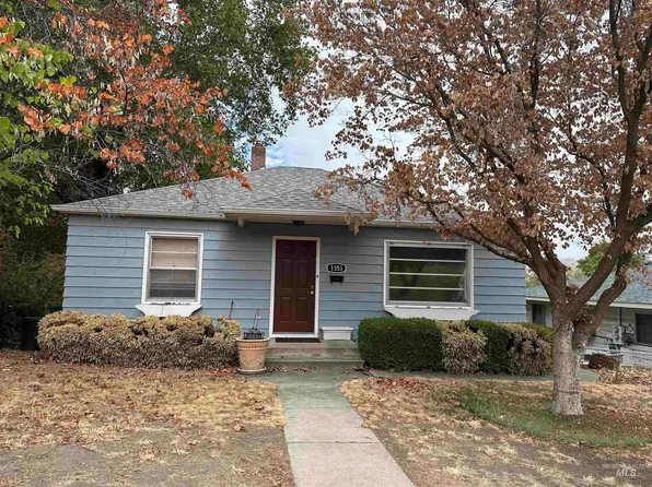 1353 8th Ave, Lewiston, ID 83501