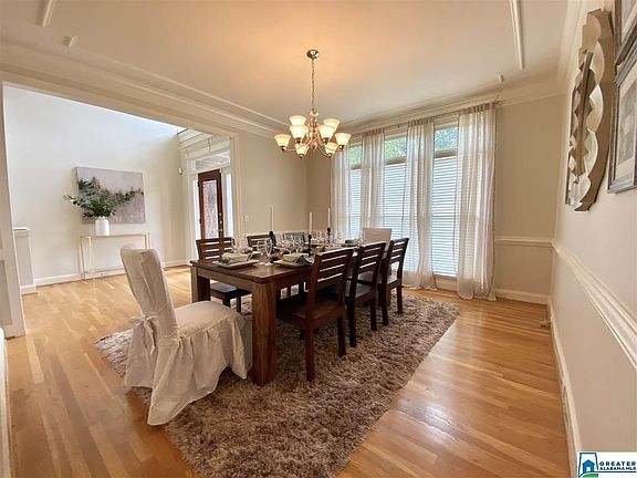 3rd image of 5135 Lake Crest Cir