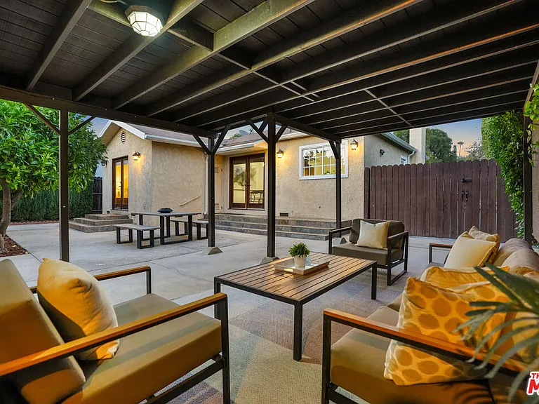 5539 Buffalo Ave — Photo 34