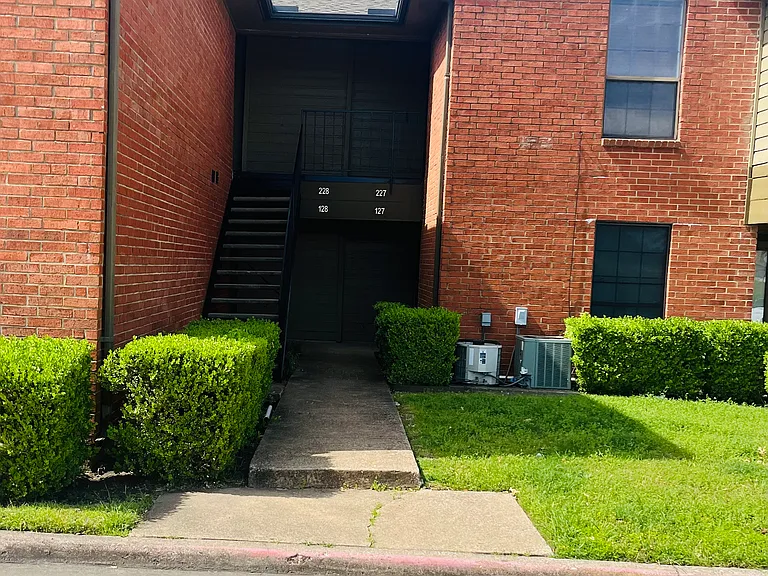 5913 Lake Hubbard Pkwy #227 — Photo 13
