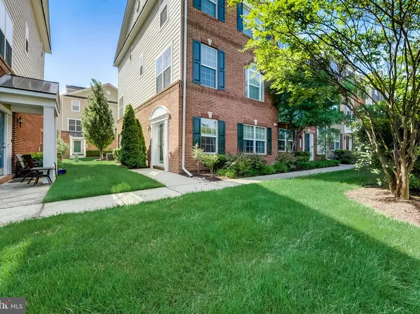 2558 Cherry Tree Rd, Hanover, MD 21076