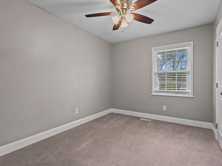 2465 Spring Dr SE — Photo 28