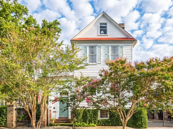 8 Judith St, Charleston, SC 29403