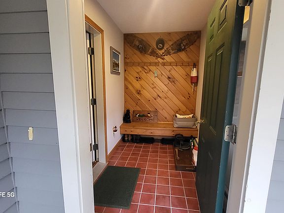 5th image of 10 Woodsview Lane #1
