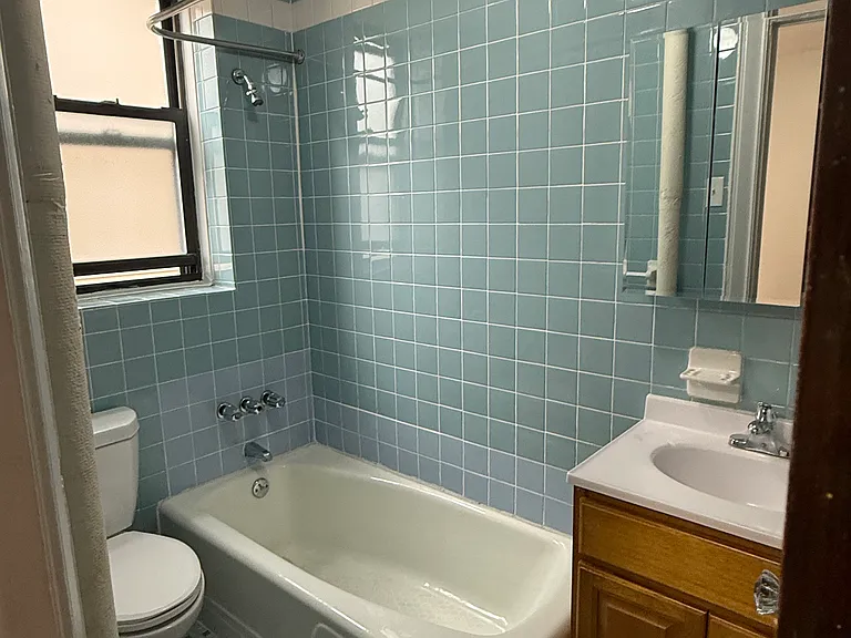 7 N 9th Ave #B4 — Photo 2