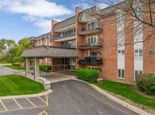 4221 Saratoga Ave APT 410A, Downers Grove, IL 60515