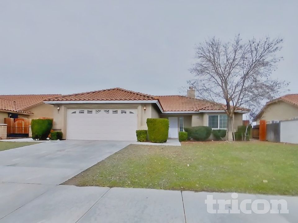 1st image of 16348 Appletree Ln