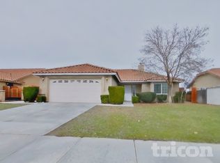 16348 Appletree Ln, Victorville, CA 92395