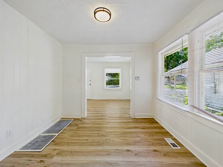 7127 Olive St — Photo 12