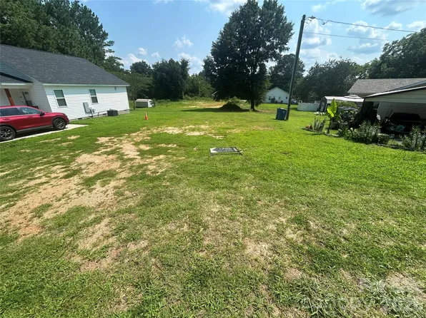 5908 Charleston Ave, Kannapolis, NC 28081
