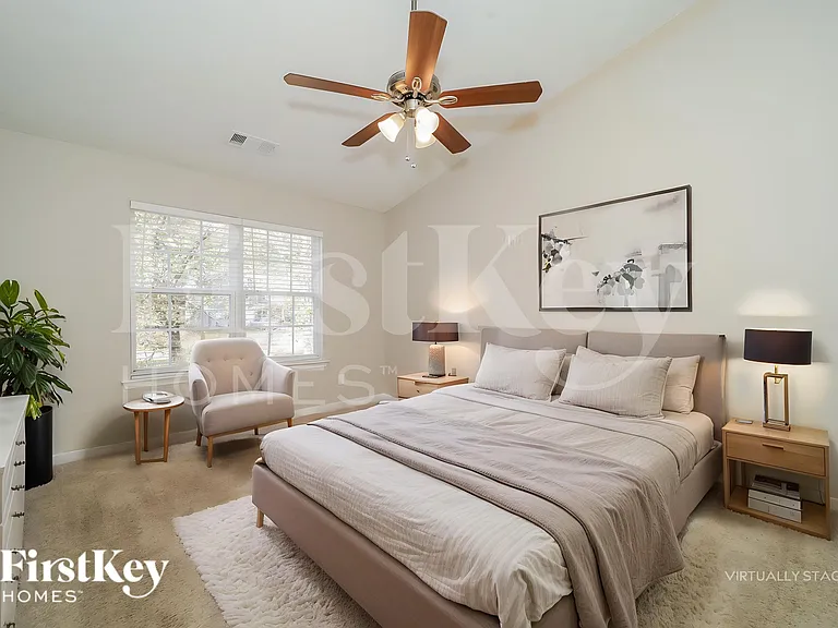 1059 Grandview Cir — Photo 9