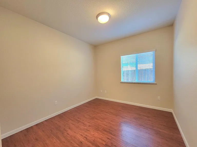 432 Lone Spur Dr — Photo 15