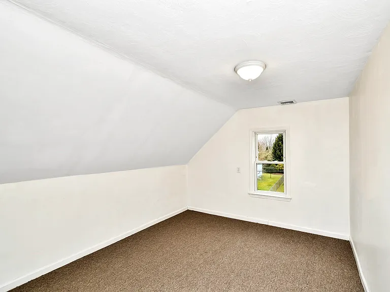 37 Wilbur St #2 — Photo 15