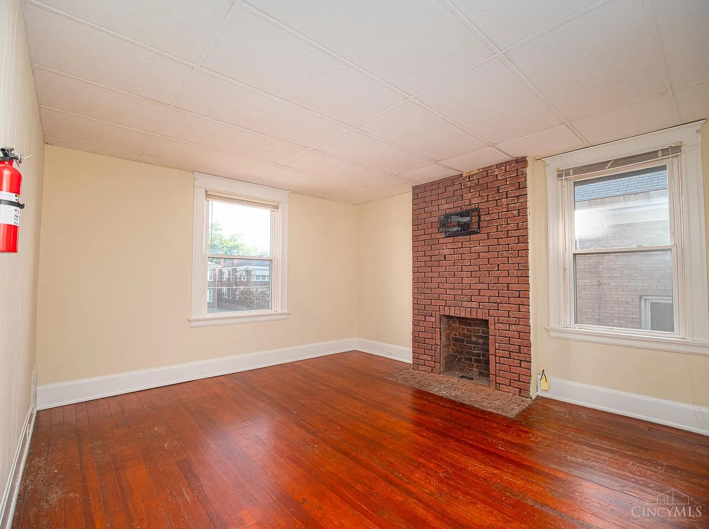 2119 Slane Ave — Photo 3