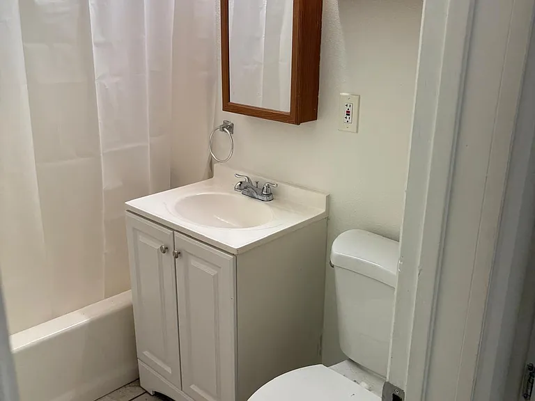44040 Division St #8 — Photo 10