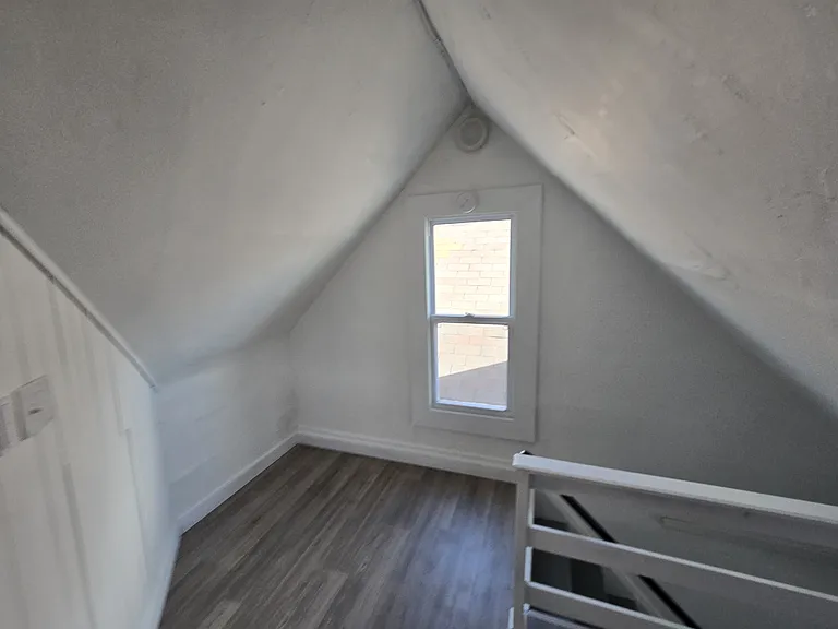 123 Lafayette St — Photo 11