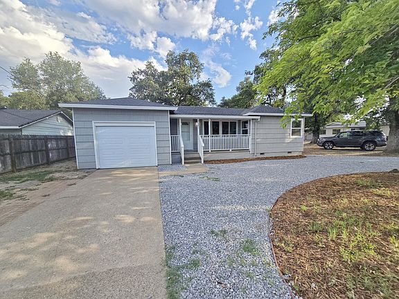 3rd image of 21041 4th St