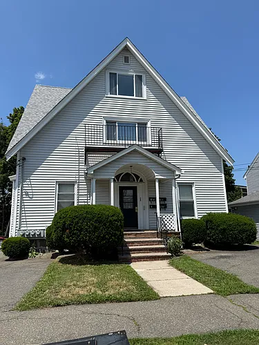 28 Russell St Photo 1