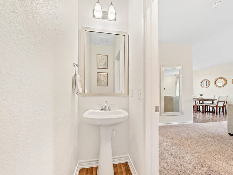 10643 W Military Dr #33 — Photo 16