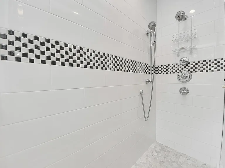 1214 Bartlett St #16 — Photo 12
