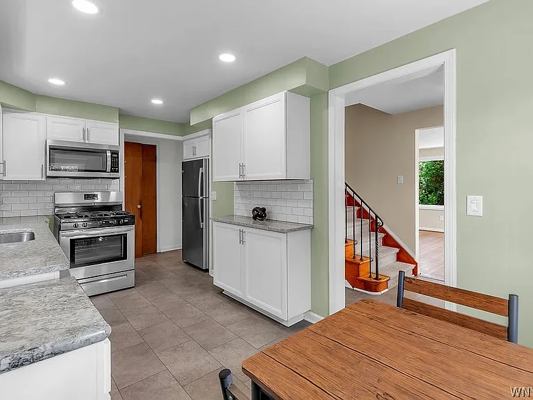 69 Berryman Dr — Photo 12