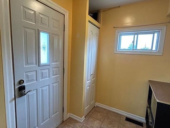 4th image of 208 Gordon St