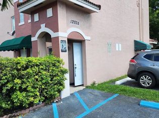 12035 SW 14th St APT 101, Miami, FL 33184