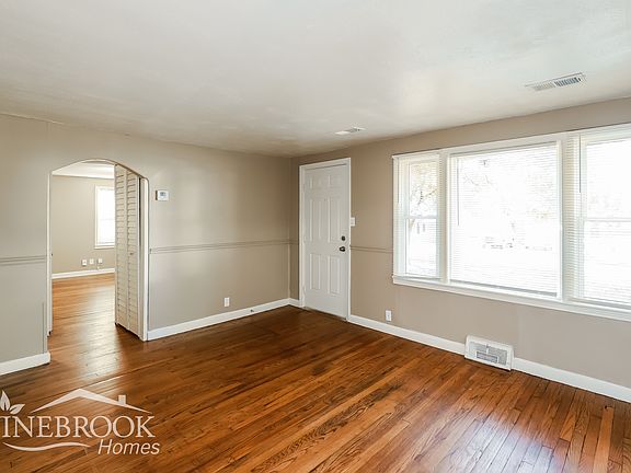 3rd image of 5327 Hardy Ave