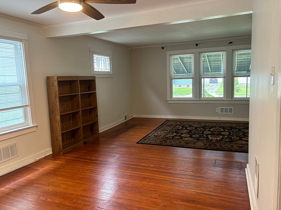 1st image of 396 Kinsey Ave Floor 1