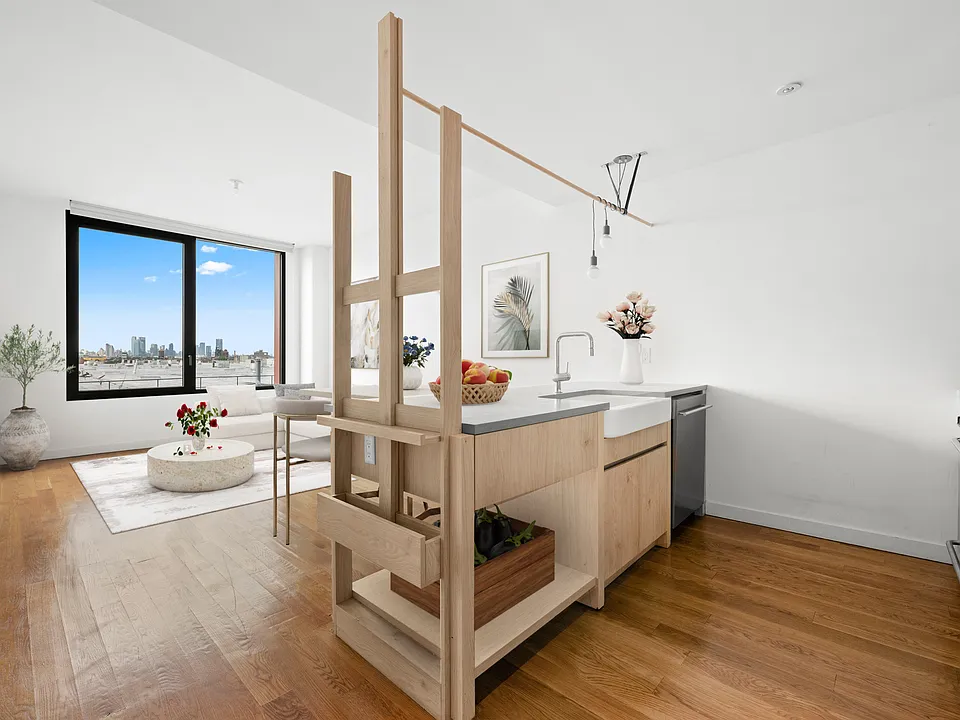54 Noll St #222