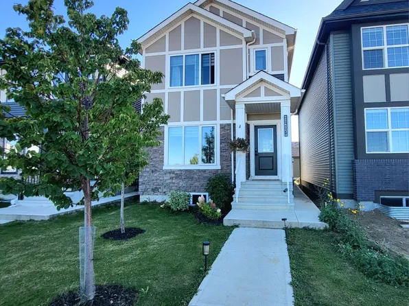 22425 83a Ave NW, Edmonton, AB