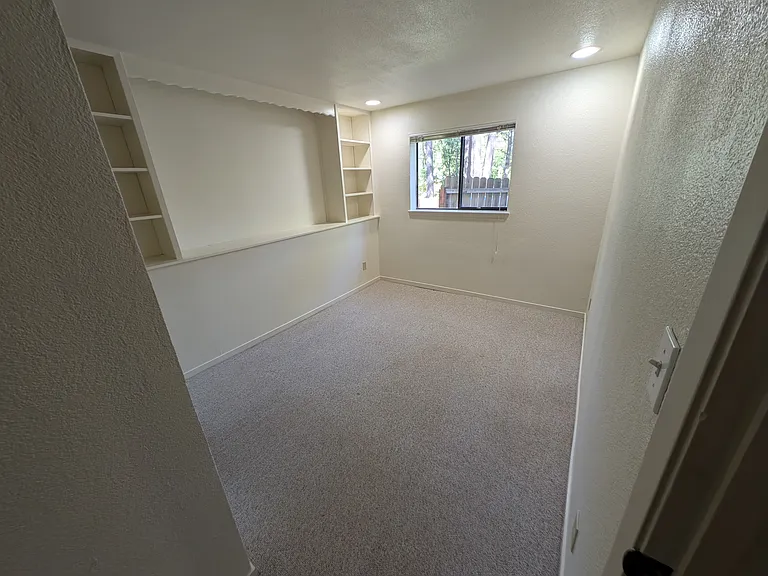 11863 Rainbow Rd — Photo 9