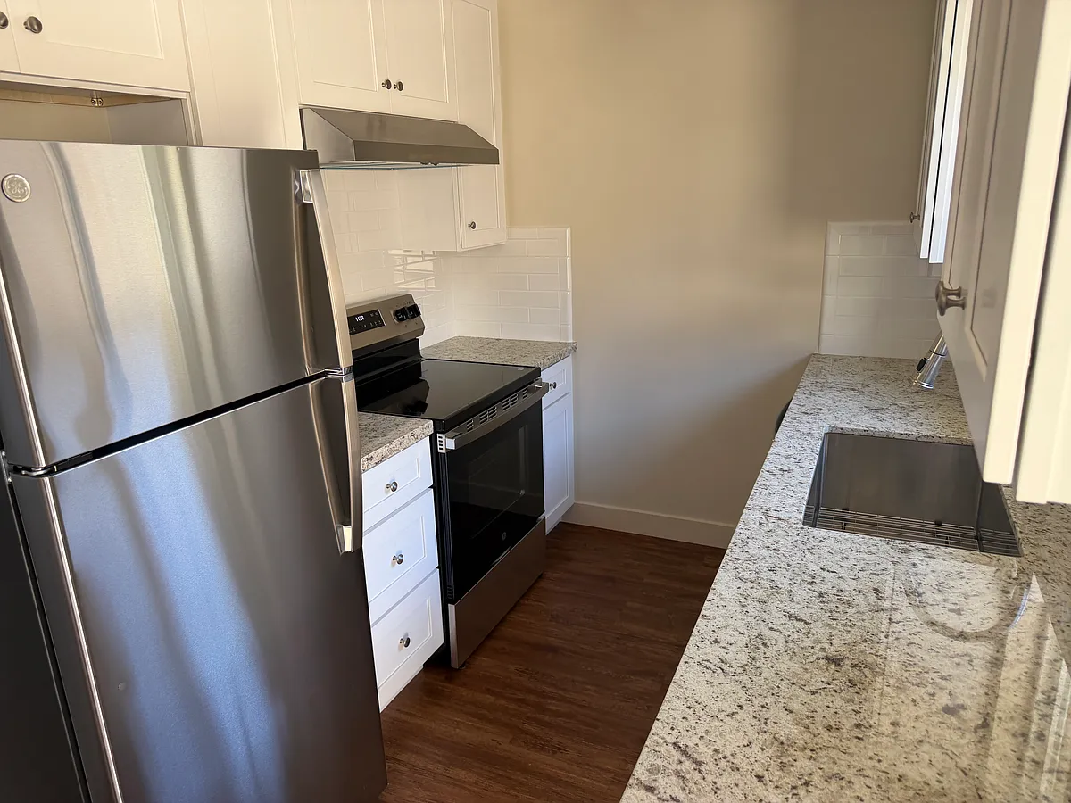 Building Photo - 709 Palma Dr #709